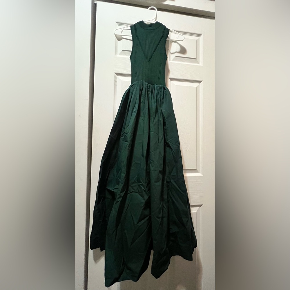 Sigrid Forest Green Ribbed Crew Neck Maxi Dress With Pockets